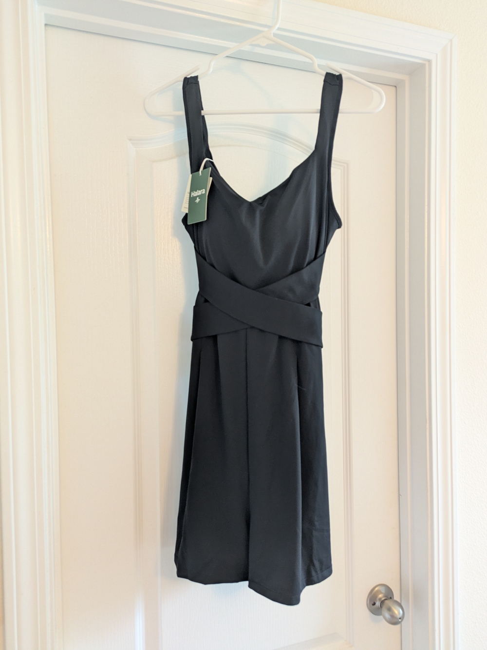 NWT - HALARA V Neck Black Romper With Pockets XL